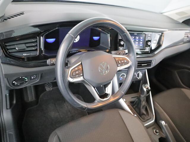 Volkswagen POLO 1.0 TSI Life 95 pk | Navigatie via App | Parkeersensoren achter | Adaptieve cruise control | LED koplampen |