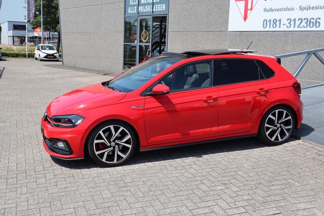 Volkswagen POLO 2.0 TSI GTI Panoramadak/Stoelverwarming/Navigatie//Digitale teller/Parkeersensoren/Adaptieve cruise control/18 inch licht metaal/Elektrisch inklapbare spiegels