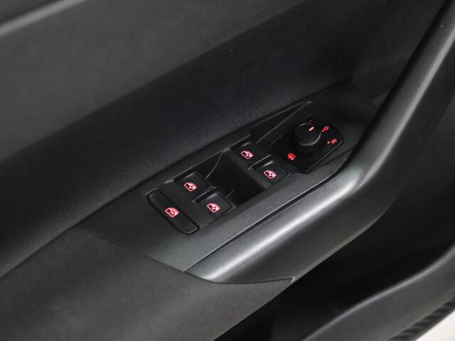 Volkswagen POLO 1.0 TSI Comfortline Business [APPLE CARPLAY, ANDROID, ADAPTIVE CRUISE, DRIVING MODE SELECTION, PDC V+A, CLIMATE CONTROL, NIEUWSTAAT]