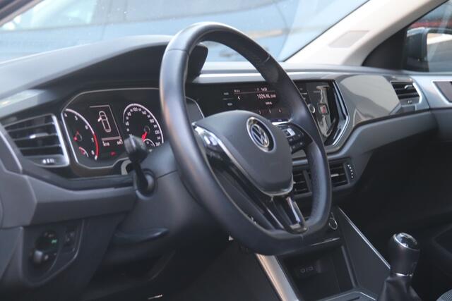 Volkswagen POLO 1.0 TSI Highline, Carplay, Cruise, Navi