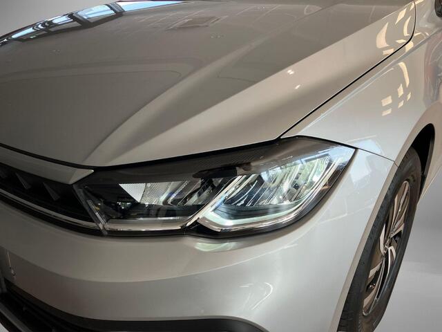 Volkswagen POLO 1.0TSI/95PK Life Business ·Stoelverwarming · Apple/Android Car Play · Navigatie · Clima · Parkeersensoren · Garantie t/m 30-05-2027 of 100000km.