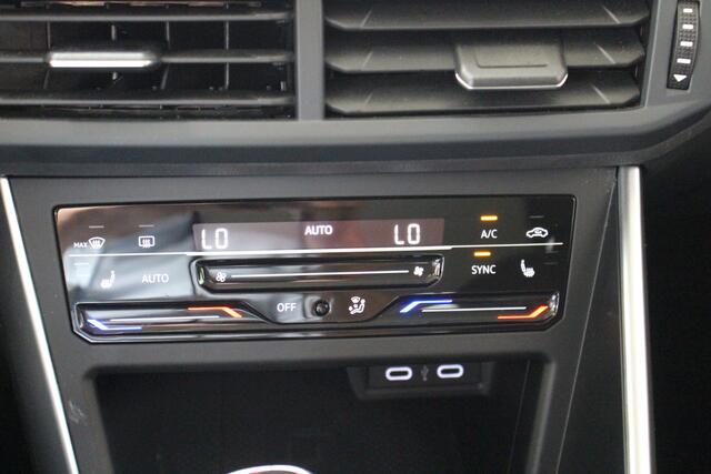 Volkswagen POLO 1.0 TSI Life Business Navigatie | Camera | Climate Control | PDC voor en achter | inklapbare spiegels