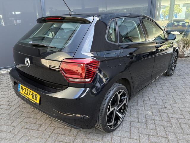Volkswagen POLO 1.0 TSI Comfortline Airco - Navigatie - Cruise control - Bluetooth - Licht metalen velgen 17 inch - Elektrische ramen - Mistlampen - Radio - Stuur multifunctioneel - - Start/stop systeem - Led verlichting