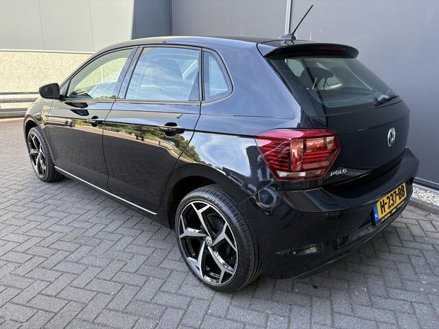 Volkswagen POLO 1.0 TSI Comfortline Airco - Navigatie - Cruise control - Bluetooth - Licht metalen velgen 17 inch - Elektrische ramen - Mistlampen - Radio - Stuur multifunctioneel - - Start/stop systeem - Led verlichting