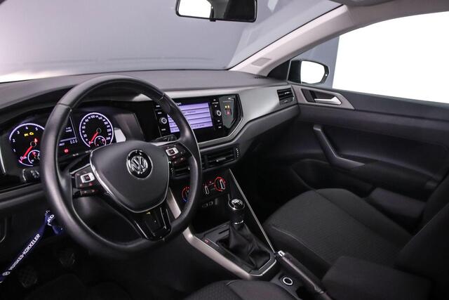 Volkswagen POLO Comfortline 1.0 MPI 80pk Cruise control, Navigatie, Airco, DAB, Radio, App connect, Bluetooth
