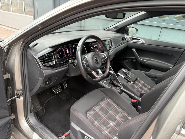 Volkswagen POLO 2.0 TSi 200pk GTi DSG 5-drs. SCHUIFDAK/BEATS/KEYLESS/CAMERA/DODEHOEK/1E EIGENAAR!