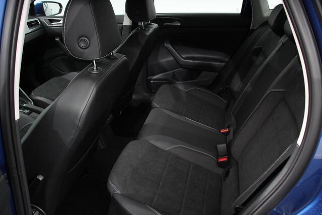 Volkswagen POLO 1.0 TSI DSG Style Navigatie Climate Control Adaptieve Cruise Control Camera Lane Assist LED Matrix DAB Parkeer sensoren Apple Carplay/ Android Auto