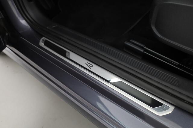 Volkswagen POLO 1.0 TSI R-Line Edition | Dig. Cockpit | Adapt. Cruise | Keyless | Camera | Apple CarPlay & Android Auto | PDC V+A
