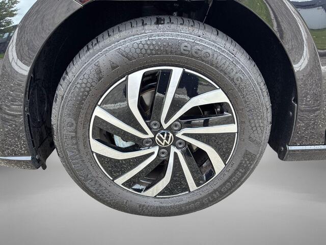Volkswagen POLO Life Edition 1.0 TSI 95 pK 5 versn. Hand · Achteruitrijcamera · regensensor · Voorraad OUTLET ·