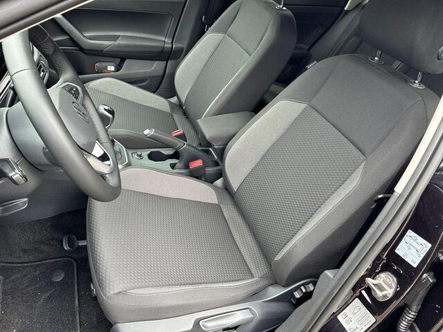 Volkswagen POLO Life Edition 1.0 TSI 95 pK 5 versn. Hand · Achteruitrijcamera · regensensor · Voorraad OUTLET ·