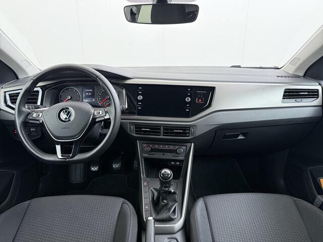Volkswagen POLO 1.0TSI 96PK 5Drs R-Line Edition Adap.Cruise Navi Apple Carplay Android Auto Climate Control Cruise Control Pdc DAB Bluetooth Isofix Lmv Privacy Glas Led Origineel Nederlandse Auto Dealeronderhouden