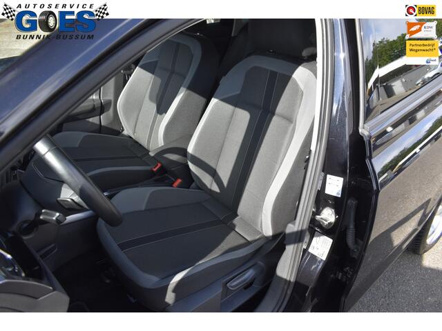 Volkswagen POLO VI Style/IQ light / parkeersensoren / clima