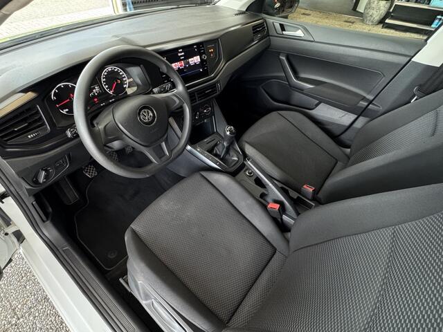 Volkswagen POLO 1.0 / Stoelverwarm. / Cruise / Airco / Parkeersens. / CarPlay