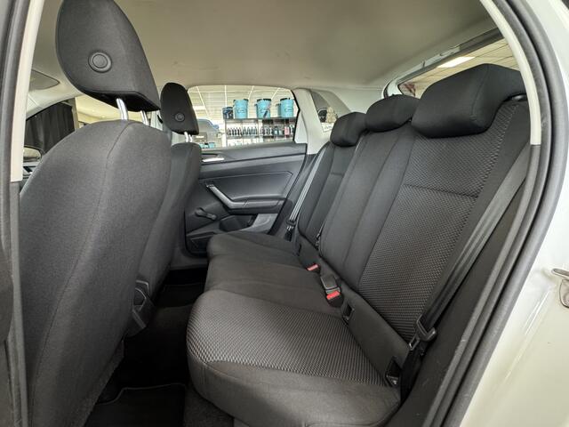 Volkswagen POLO 1.0 / Stoelverwarm. / Cruise / Airco / Parkeersens. / CarPlay