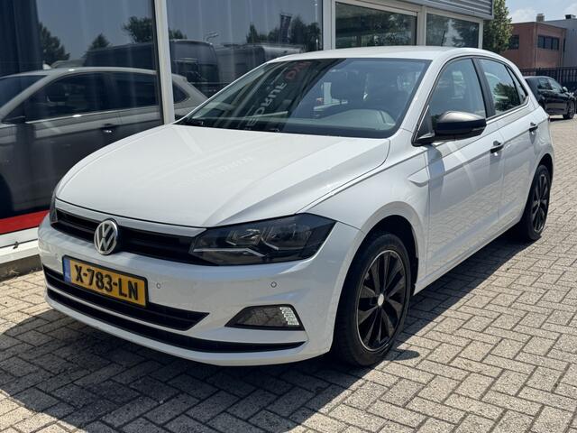 Volkswagen POLO 1.0 / Stoelverwarm. / Cruise / Airco / Parkeersens. / CarPlay