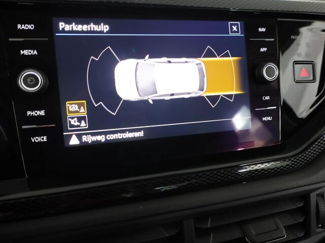 Volkswagen POLO 1.0 TSI Style 95 pk | Navigatie | Parkeersensoren | Achteruitrijcamera | Matrix LED koplampen | Adaptieve cruise control | Stoelverwarming | Keyless |
