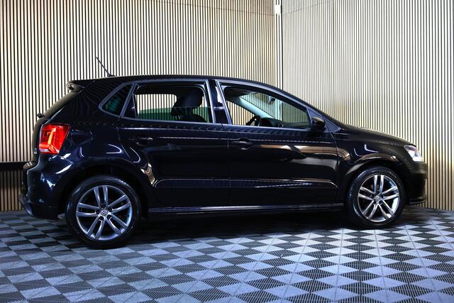 Volkswagen POLO 1.2 TSI Comfortline Business R NAVI CLIMA PDC BT STOELVW "17