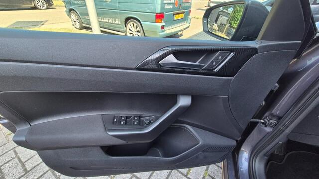 Volkswagen POLO 1.0i TSI R line DSG 95PK AIRCO NAVI PDC VIRTUAL ACC APP STOELVERWARMING
