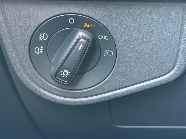 Volkswagen POLO 1.0 TSI R-Line | IQ light | Carplay | Camera | Climate | Stoelverwarming | Rijklaar incl. garantie