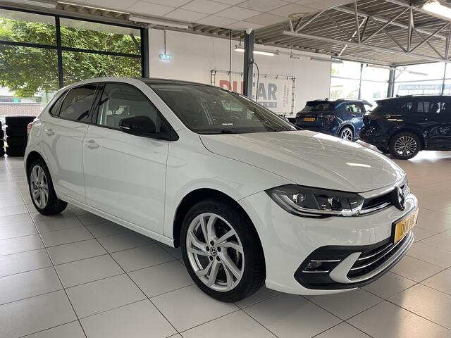 Volkswagen POLO 1.0 TSI style DSG 5 Drs 81kw / 110 PK Carplay /IQ Light /Stoelverwarming / Navigatie / Cruise controle