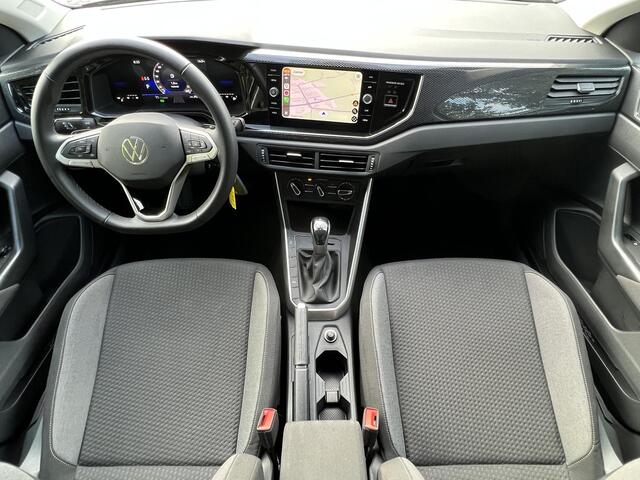 Volkswagen POLO 1.0 TSI Life Edition Automaat / Camera / Airco / PDC V+A / Navigatie via Apple CarPlay Android / Draadloos Laden / 15" LM wielen /