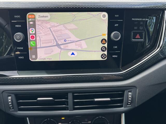 Volkswagen POLO 1.0 TSI Life Edition Automaat / Camera / Airco / PDC V+A / Navigatie via Apple CarPlay Android / Draadloos Laden / 15" LM wielen /