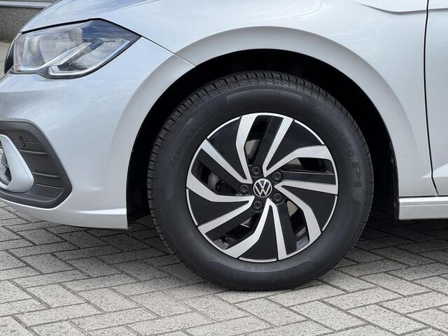 Volkswagen POLO 1.0 TSI Life Business NL-AUTO | NAVI | LED| STOELVERWARMING