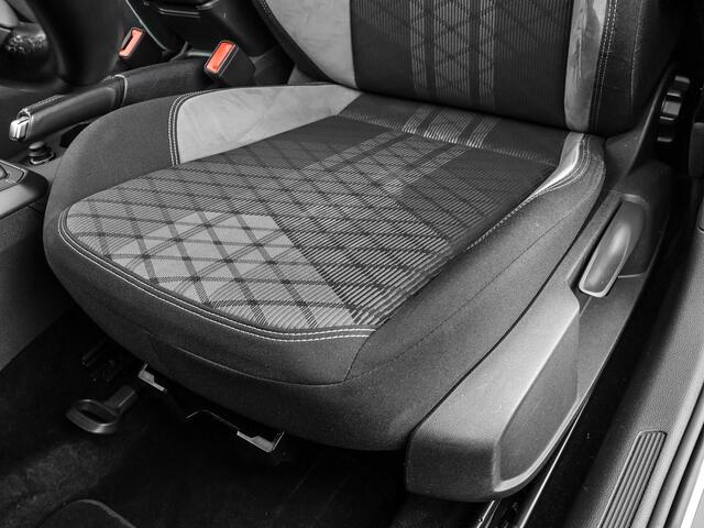 Volkswagen POLO 1.0 TSI 110pk DSG R-Line · Camera · Matrix LED · Stoelverwarming · Apple/Android Car Play · Sportstoelen · 16"Velgen · Stoelverwarming ·