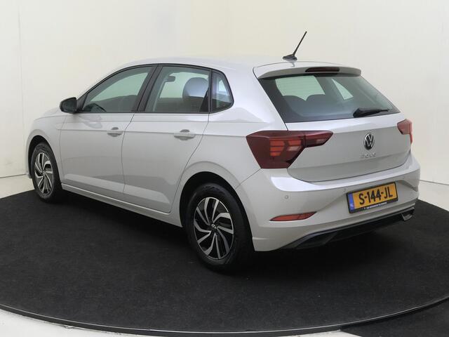 Volkswagen POLO 1.0 TSI Life | CarPlay | Parkeersensoren | Adaptieve cruise control | Airco | DAB radio | Bluetooth |