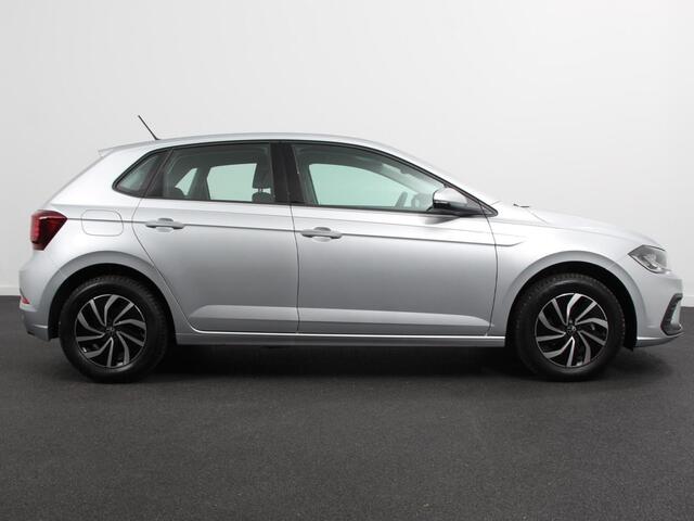 Volkswagen POLO 1.0 TSI Life Edition DSG Navigatie Apple Carplay/Android Auto Climate Control Parkeer sensoren Dab Lichtmetalen velgen