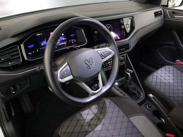 Volkswagen POLO 1.0 TSI R-Line 95 pk Automaat (DSG) | Verlengde garantie | Navigatie via App | Parkeersensoren | Achteruitrijcamera | Keyless | R-Line |
