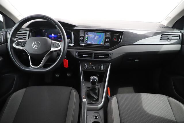 Volkswagen POLO 1.0 TSI Life Virtual 16 inch LMV Parkeersensor Carplay & Android Navigatie Adaptive Cruise Donkere Ramen