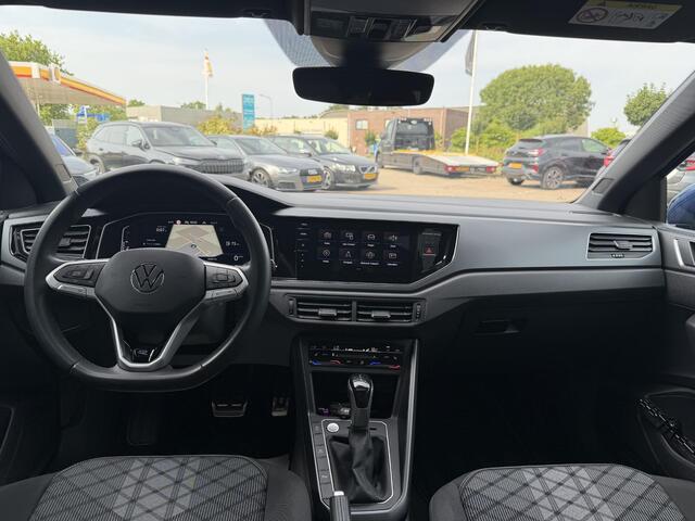 Volkswagen POLO 1.0 TSI R-Line Business PANORAMADAK | FULL LED MATRIX | VIRTUAL DISPLAY | CAMERA | ADAPTIVE CRUISE CONTROL | ANDROID/APPLE CARPLAY | KEYLESS GO/ENTRY | STOELVERWARMING | INKLAPBARE SPIEGELS |