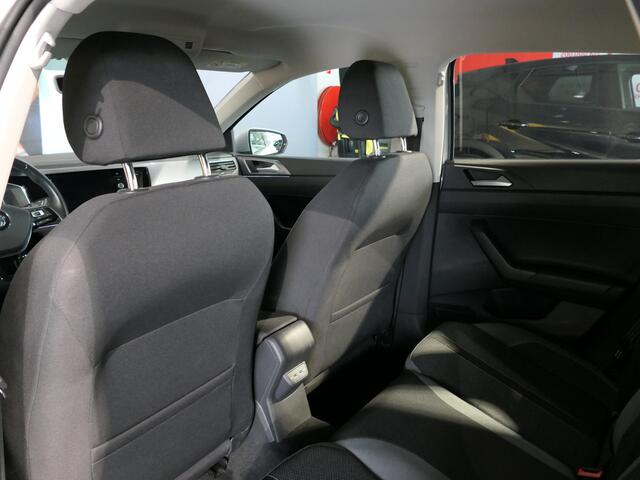 Volkswagen POLO 1.0 TSI Highline - Apple carplay/Android auto - Navi - Sensor v+a - Regensensor
