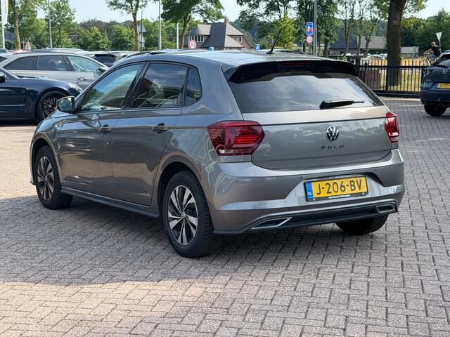 Volkswagen POLO 1.0 TSI Comfortline R-line / Camera / Navigatie / Parkeerhulp V+A / LED / 16'' / Apple CarPlay / Getint glas / Cruise Control Adaptief
