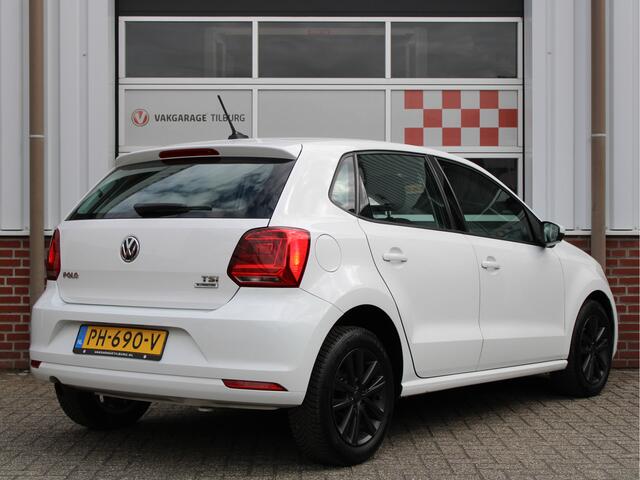 Volkswagen POLO 1.2 TSI 90PK Comfortline /NAVI/Cruise control/Carplay/Bluetooth/15'LM/Armsteun/CV/ISOFIX/NAP! 2e eig!