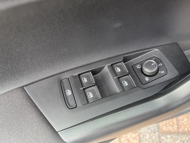 Volkswagen POLO 1.0 TSI R-Line / FABRIEKSGARANTIE TM 10-2029/ 2X R-LINE/ FULL-LED/ ADAPT-CRUISE/ PARK. SENSOREN V&A/ APP-CONNECT/ NAVI/ DAB/ CLIMA/ DIGITAL DASH