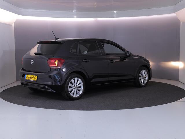 Volkswagen POLO 1.0 TSI Highline 95 pk Automaat (DSG) | Navigatie | Parkeersensoren | Apple Carplay/Android Auto | Voll. digitaal instrumentenpaneel | Autom. airco |