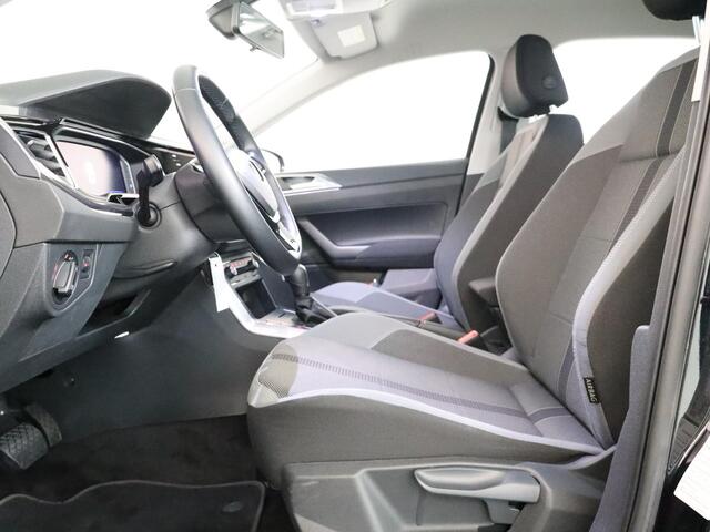 Volkswagen POLO 1.0 TSI Highline 95 pk Automaat (DSG) | Navigatie | Parkeersensoren | Apple Carplay/Android Auto | Voll. digitaal instrumentenpaneel | Autom. airco |