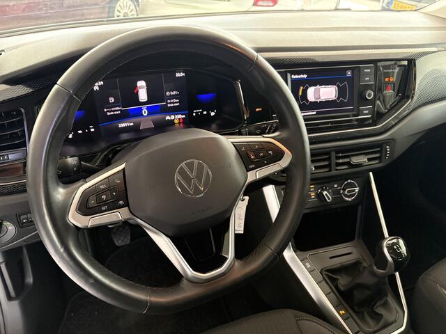 Volkswagen POLO 1.0 TSI Life Airco - Apple carplay - Parkeersensoren - Led verlichting - Radio - Cruise control - Bluetooth - Stuur multifunctioneel - Elektrische ramen - Licht metalen velgen 15 inch