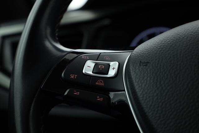 Volkswagen POLO 1.0 TSI 95PK Comfortline | Rijklaar! | Orig. NL | Adapt. Cruise | App. Connect | LED | Airco | Elek. Ramen | Bluetooth | Mistlampen | Getinte Ramen V