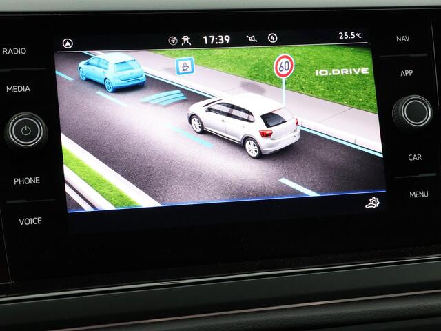 Volkswagen POLO 1.0 TSI 110pk DSG R-Line · Camera · Matrix LED · Stoelverwarming · Apple/Android Car Play · ACC · P-Sensoren · 17"Velgen ·