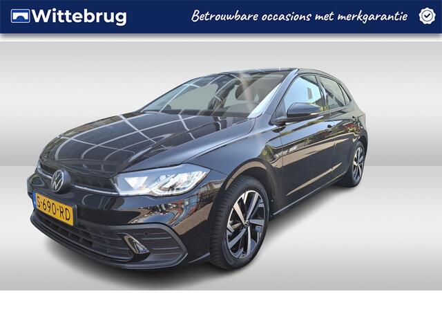 Volkswagen POLO 1.0 TSI Life Navigatie / Parkeersensoren / LMV 16 " / App-connect / LED verlichting / Carplay