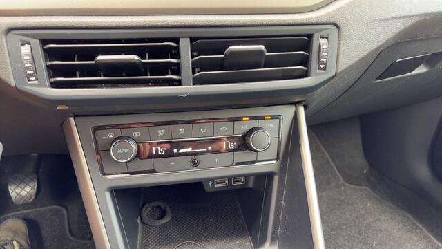 Volkswagen POLO 1.0 TSI Comfortline Business ACC / CLIMA / CARPLAY / PDC V+A / LED / NED AUTO / MFS