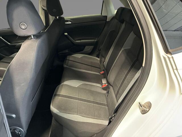 Volkswagen POLO 1.0 TSI 110pk DSG Style · Camera · Apple/Android Car Play · Navigatie · P-Sensoren · Stoelverwarming · 17'' Inch ·