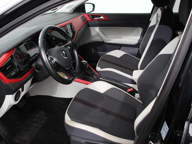 Volkswagen POLO 1.0 TSI Automaat Comfort Sport-Line Navigatie Apple Carplay Android Auto Adaptive Cruise Control Stoelverwarming Climate Control Getinte ramen Lichtmetalen Velgen