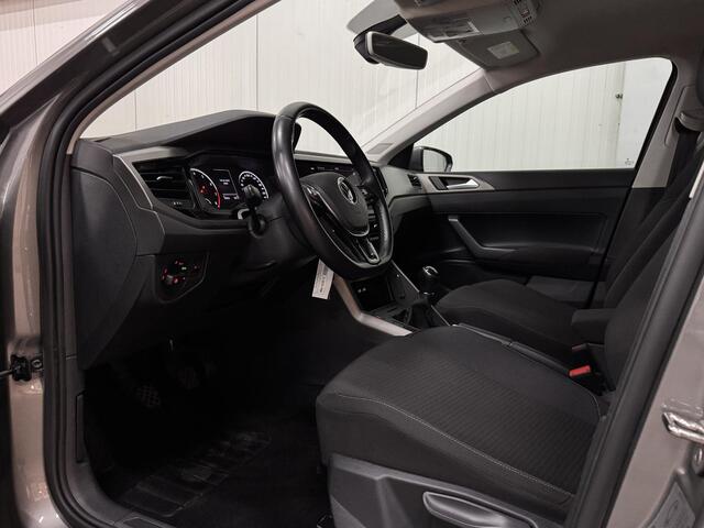 Volkswagen POLO 1.0 TSI Comfortline 96 PK TURBO NAVI CARPLAY 2XPDC AIRCO CRUISE