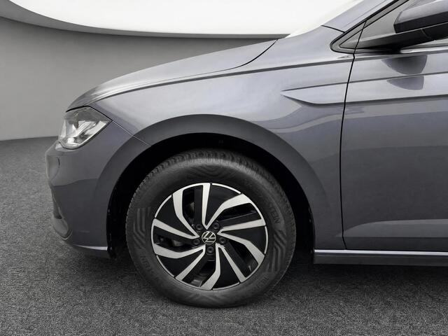 Volkswagen POLO 1.0 TSI 95pk DSG Life Edition · Camera · Apple/Android Car Play · Stoelverwarming · Navigatie · P-Sensoren · 15'' Inch · Garantie t/m 15-07-2028 of 100.000km