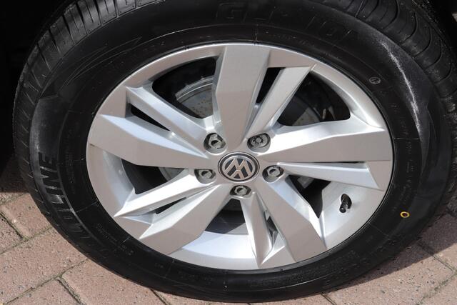 Volkswagen POLO 1.0 TSI Highline Automaat. Trekhaak, navigatie, Full-led.