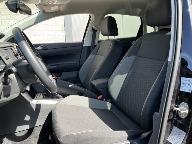 Volkswagen POLO 1.0 TSI Life / ADAPTIVE CRUISE/ APP-CONNECT/ PARKEER SENSOREN V+A/ DIGITAL DASH/ GETINT GLAS/ DAB/ CLIMA/ 15'' LMV